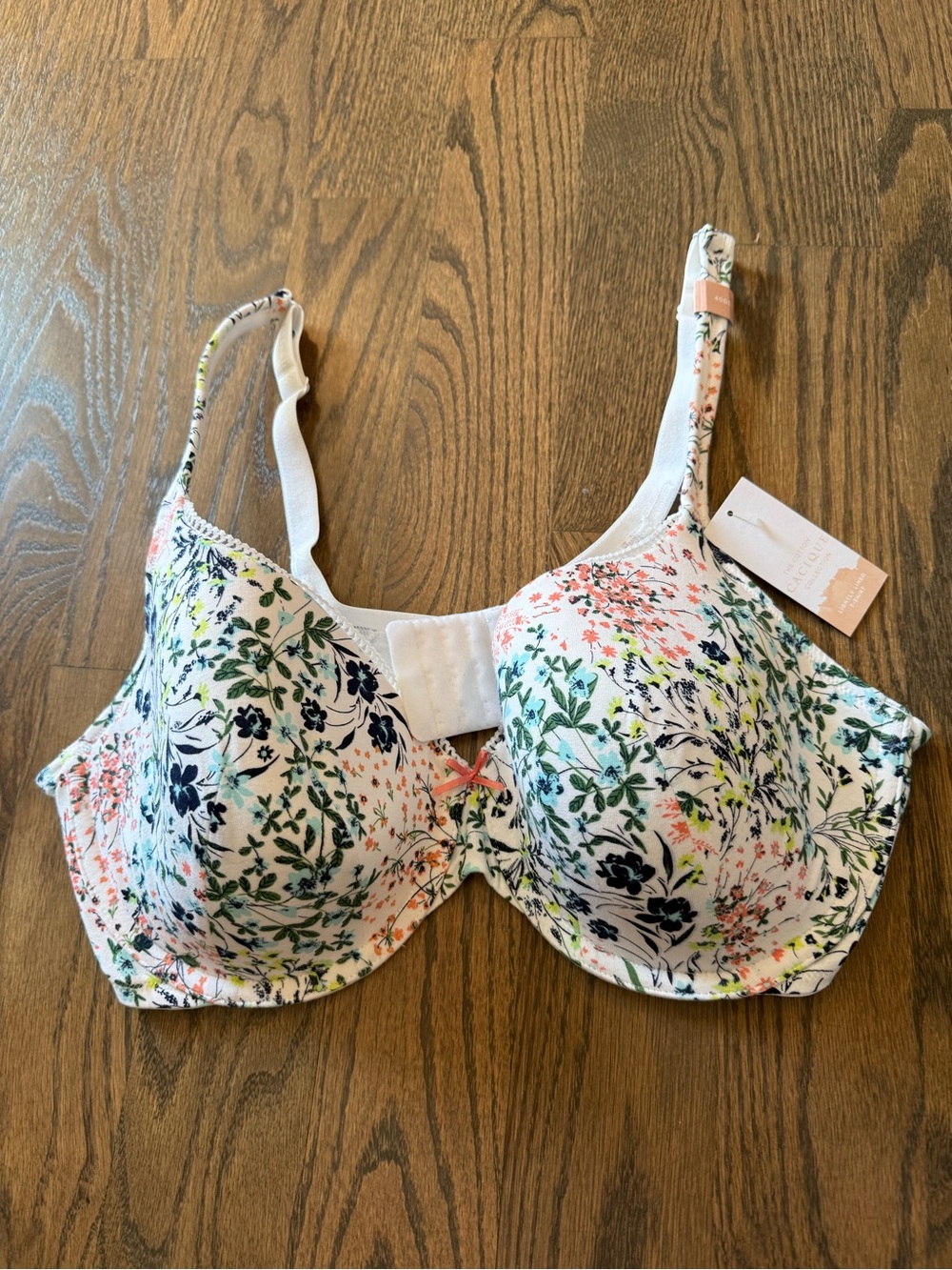 NWT Cacique White Floral Underwire lightly lined cotton t-shirt Bra size 40DD